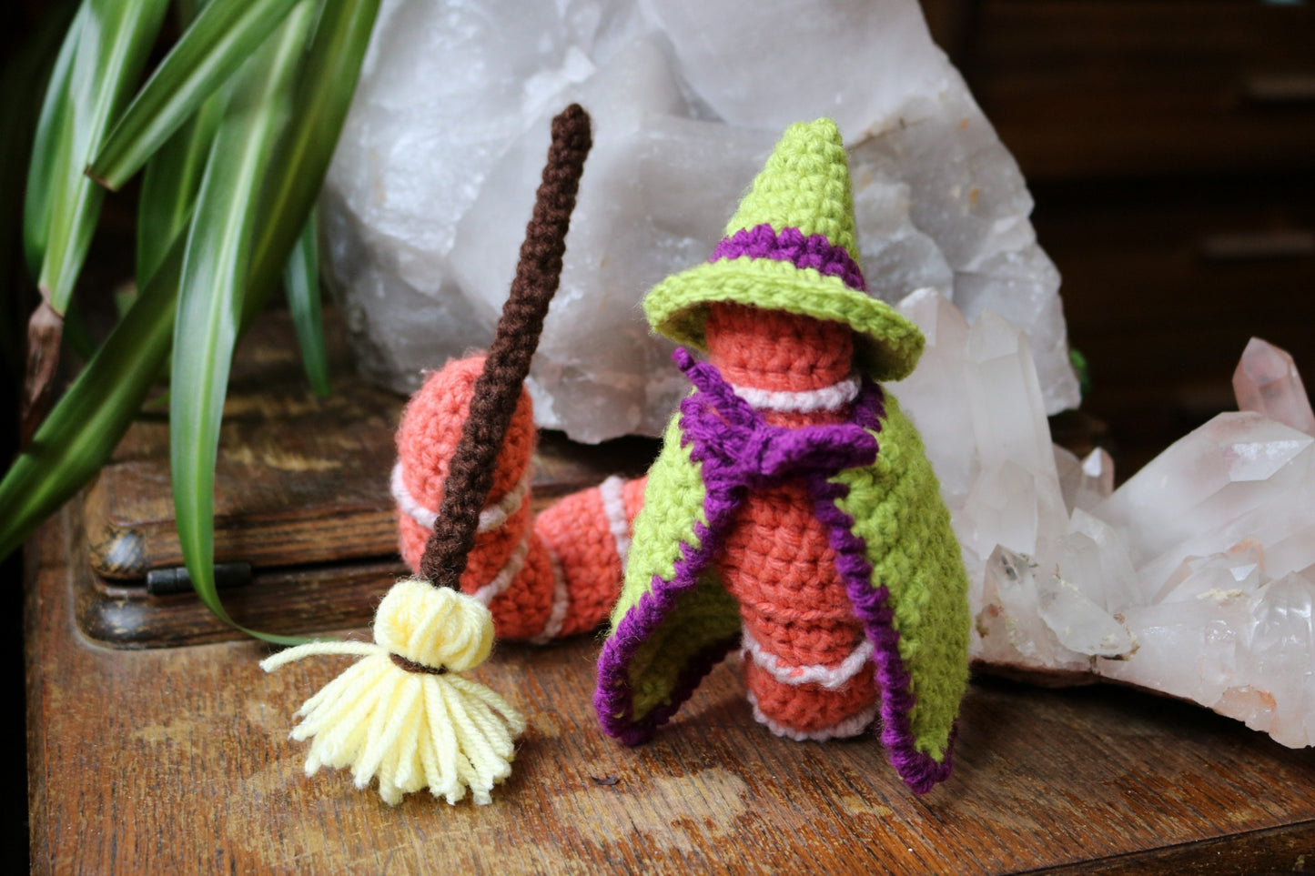 Dress Up Worm With Funny Hats Crochet Pattern